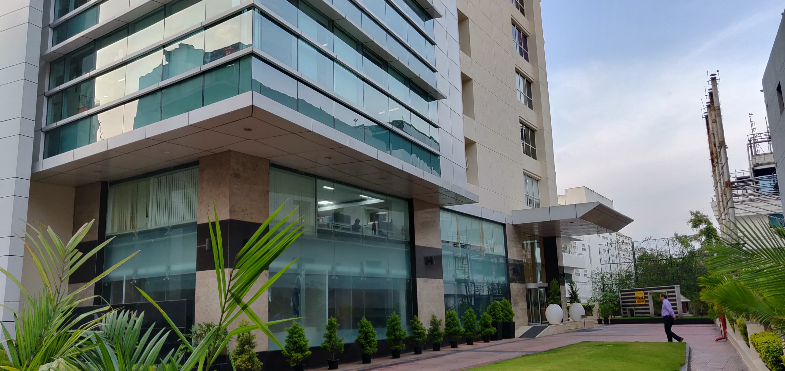 7500 Sqft Furnished Office Space in Hebbal Main Road, Bangalore