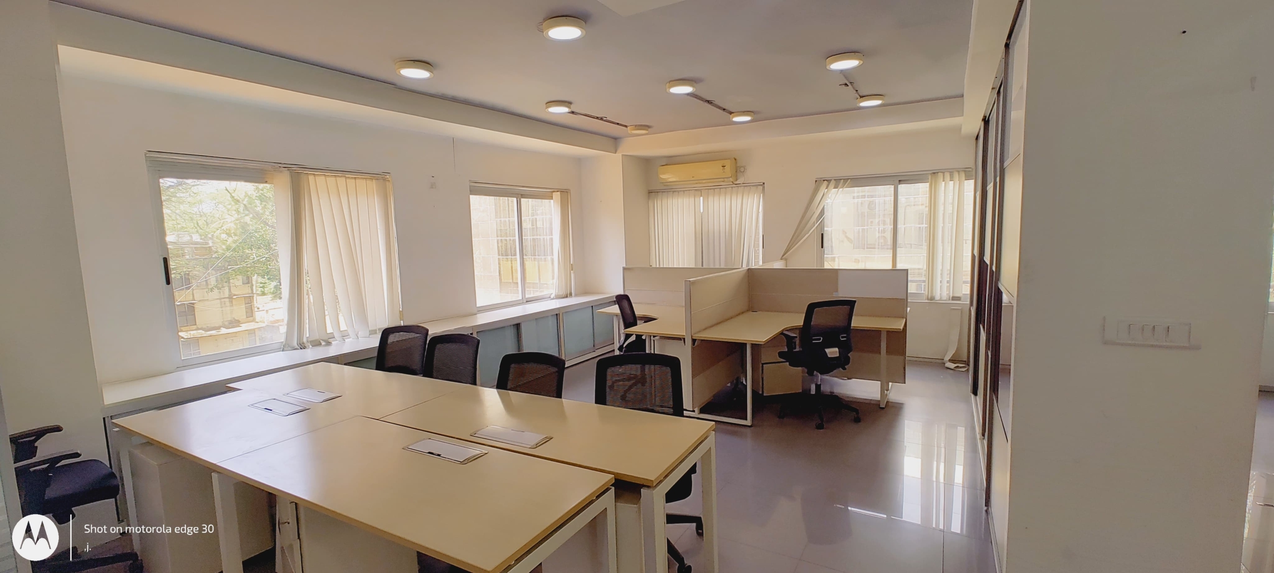 3500 Sqft Furnished Office for Rent In MG Road, Bangalore